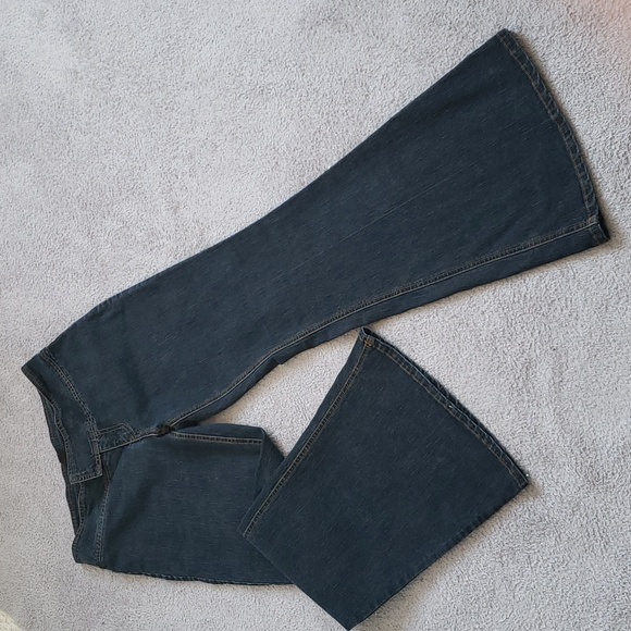 Bisou Bisou boot cut style women's jeans - Picture 5 of 10